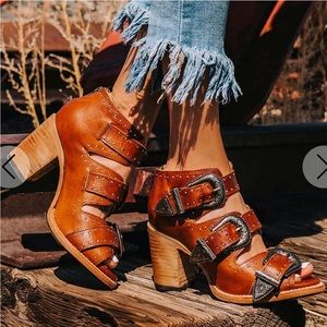 Freebird by Steven Sandals Brand New only worn once